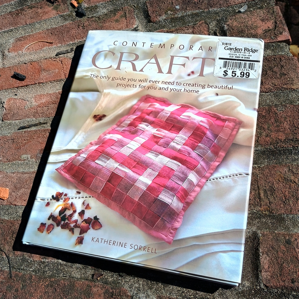 2006 copy of "Contemporary Crafts," crafting ideas, contemporary decor